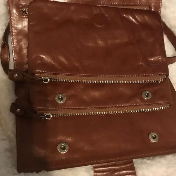 Asile LeatherLook Handbag removable zippered pouch - Picture 6 of 9